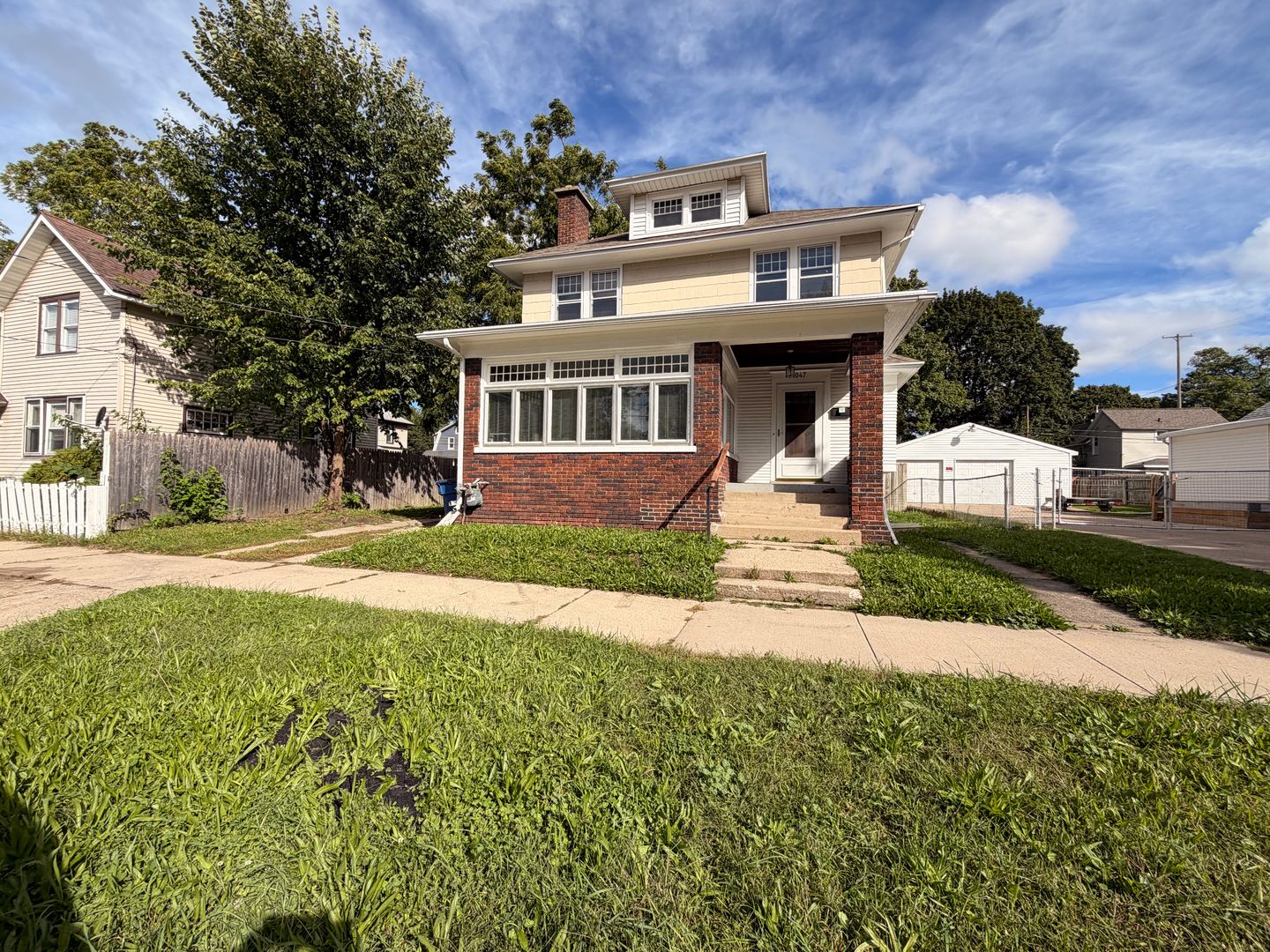 Grand Rapids House: 1047 Sibley St. NW