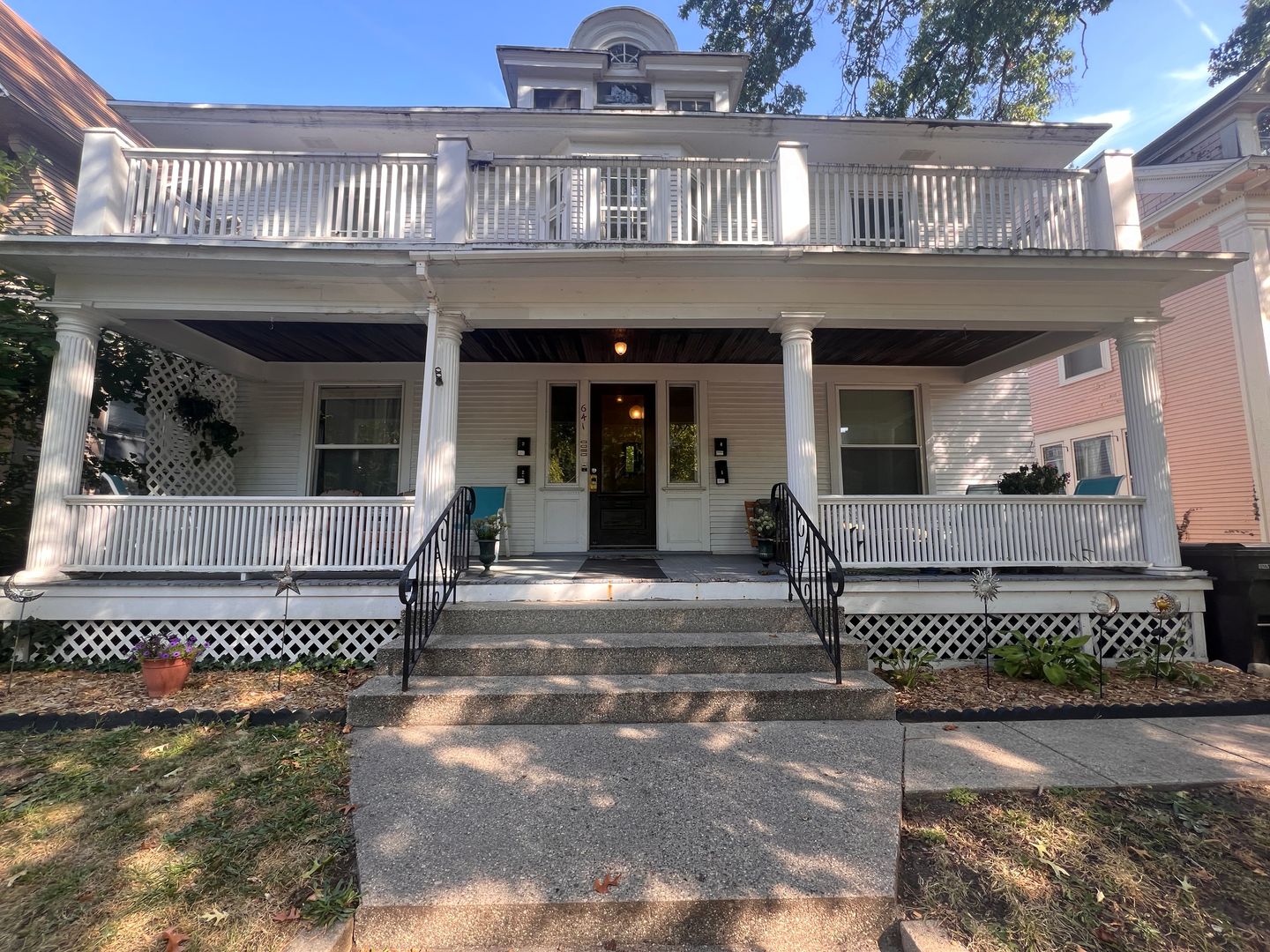 Grand Rapids Apartment: 641 Parkwood St NE