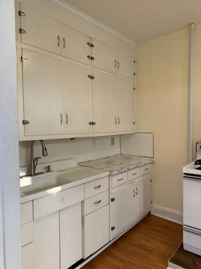 1106 West Market Street, 2nd floor – photo 1
