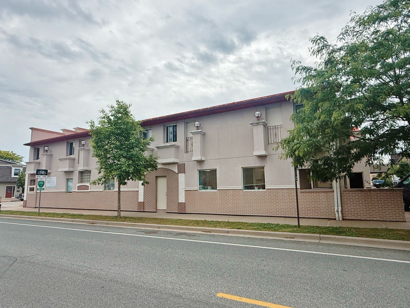 Onalaska Apartment: 300 Main St.
