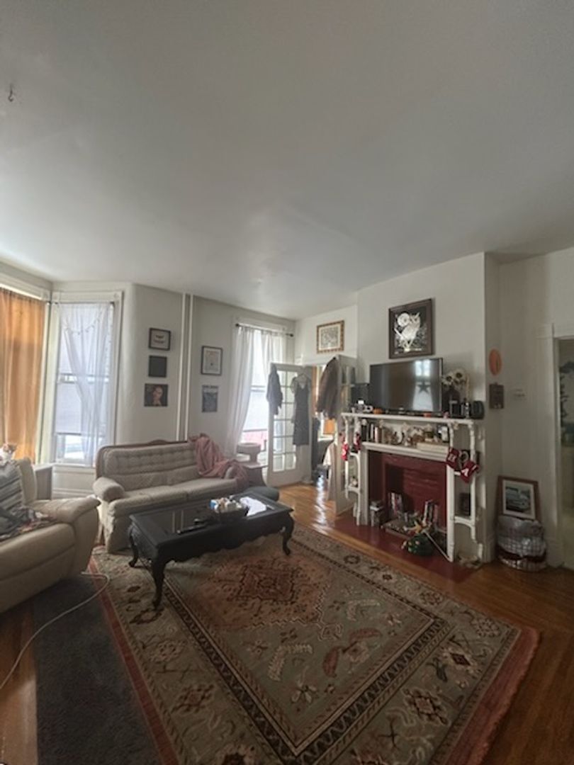 La Crosse Apartment: 217 9th St S