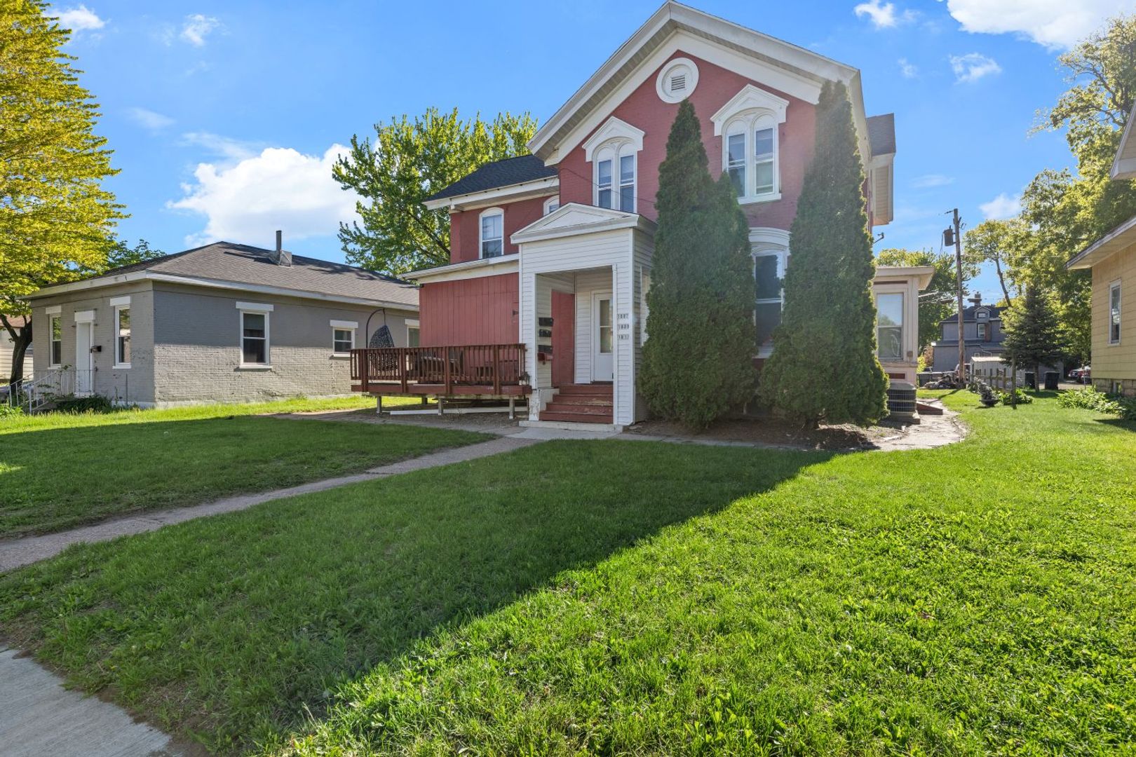 La Crosse Apartment: 1007 7th St S