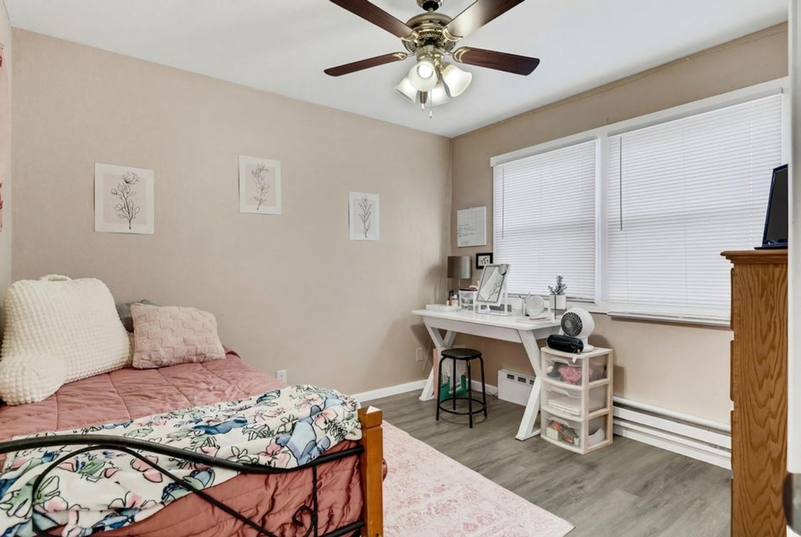 La Crosse Apartment: 1422 Rose St