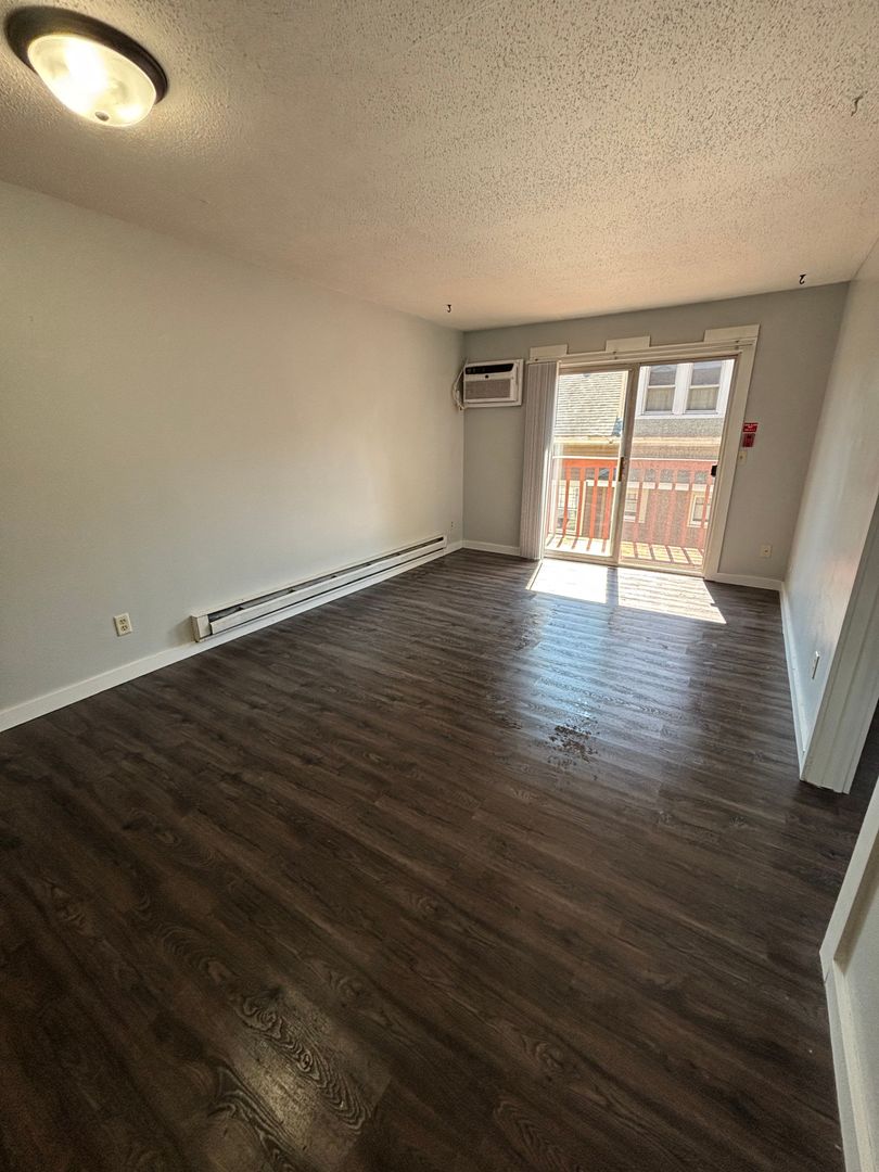 La Crosse Apartment: 333 6th St S