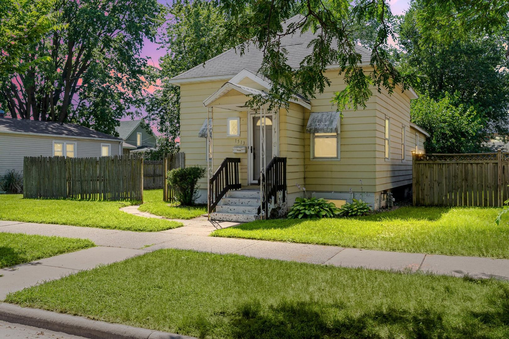 La Crosse House: 1513 Liberty St
