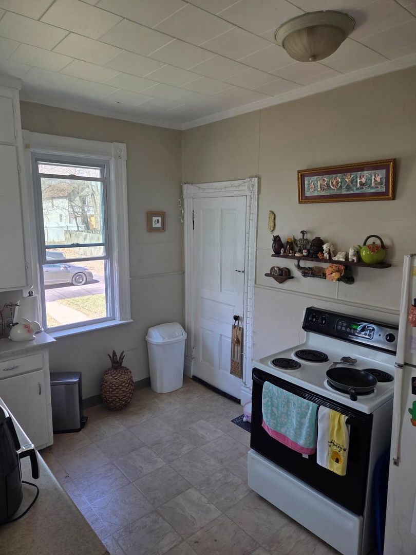 La Crosse Apartment: 818 6th St S