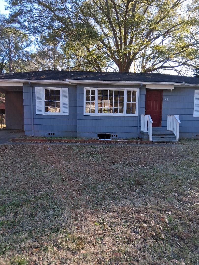 Birmingham House: 213 Rose Drive