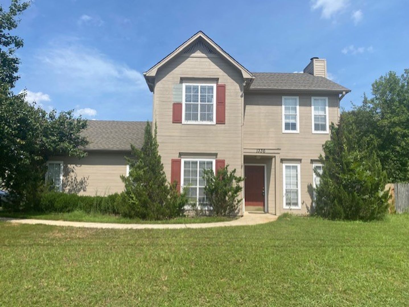 Alabaster House: 1336 Royalty Dr