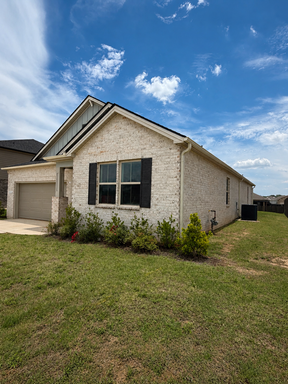 Resort Living in Huntsville! Pristine 3BR Home in Grand Hollow – photo 1