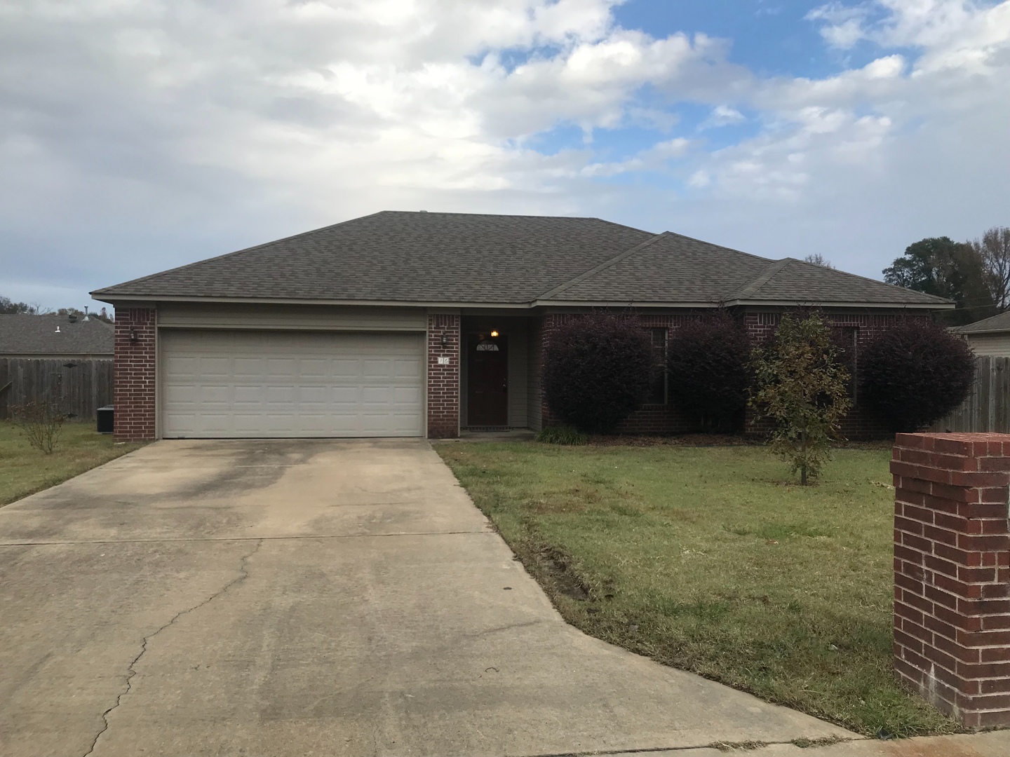 Cabot House: 16 Mustang Dr.