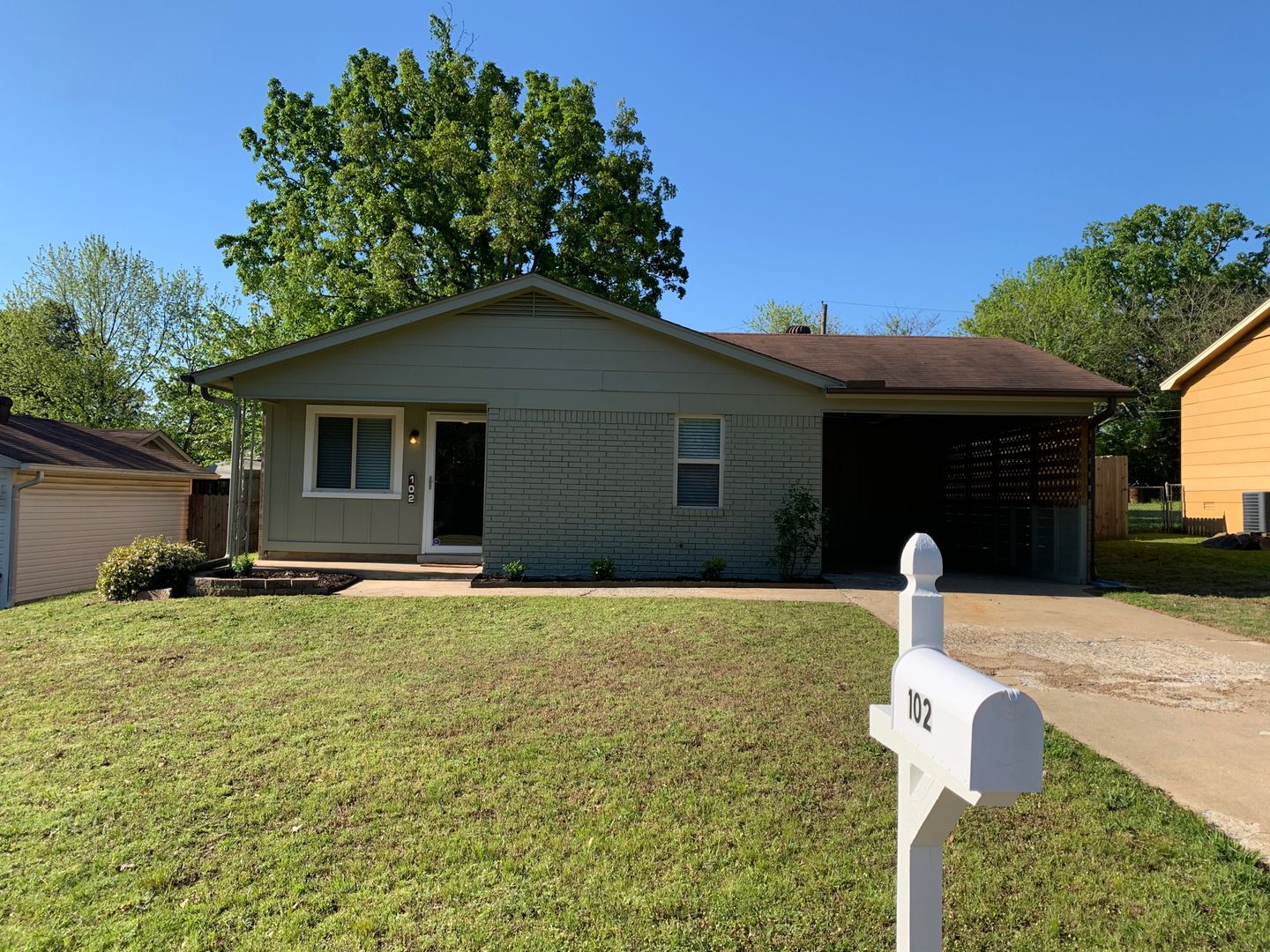 Sherwood House: 102 Heather Dr.