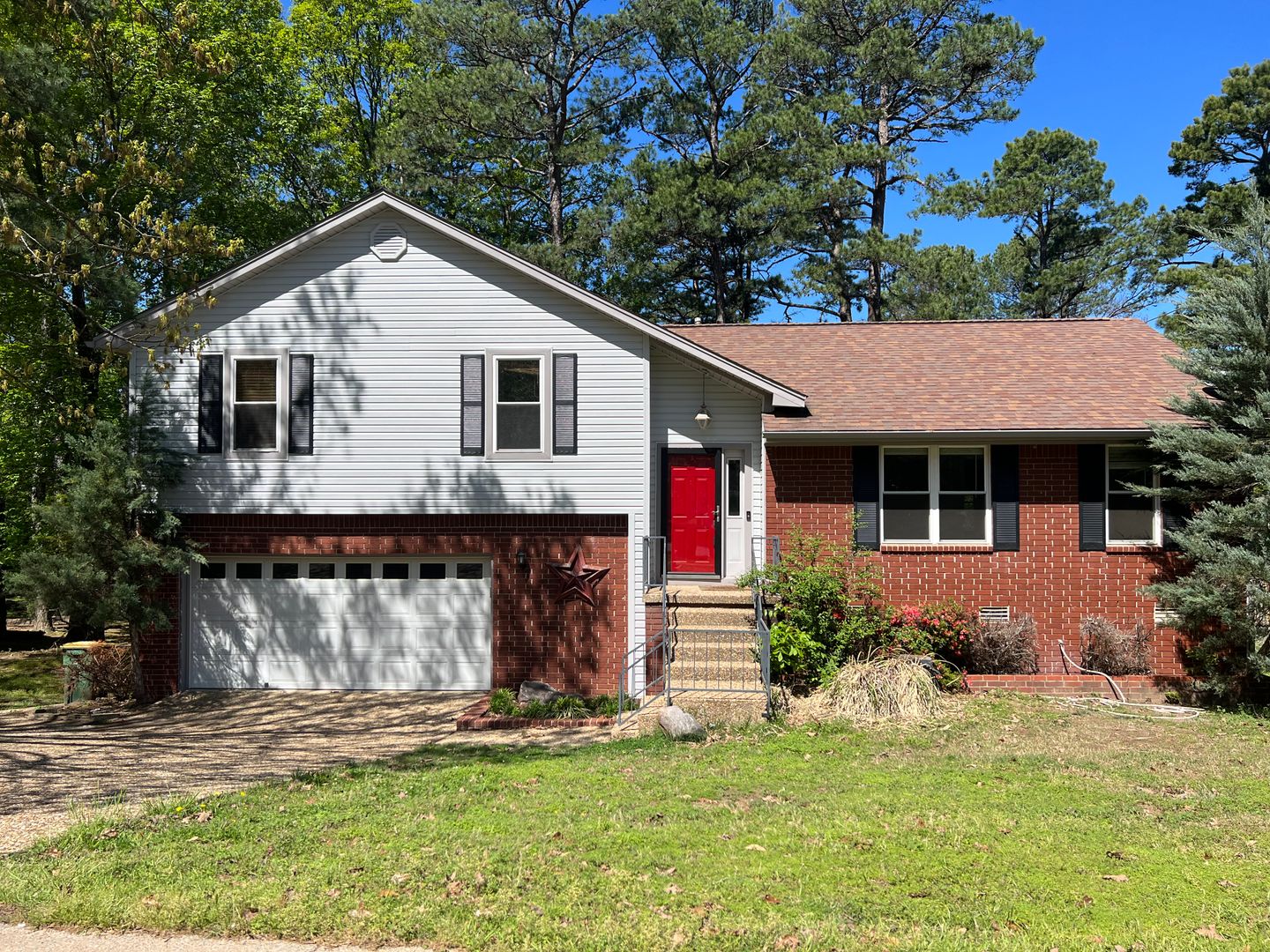 Little Rock House: 3902 Sam Peck Rd.