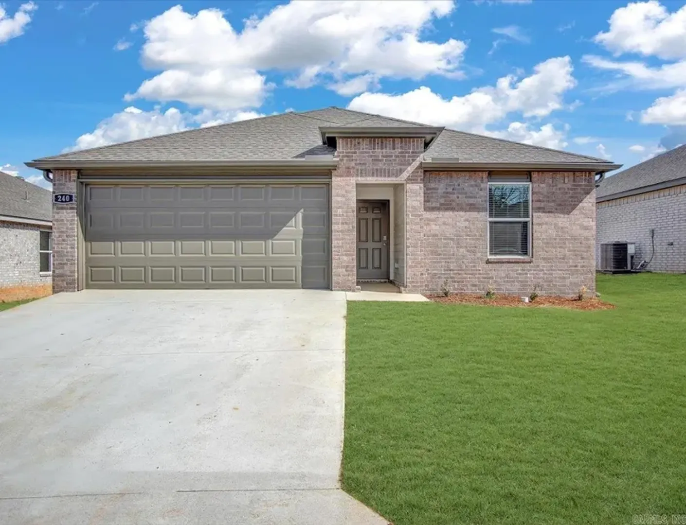 Maumelle House: 240 Bighorn Trl