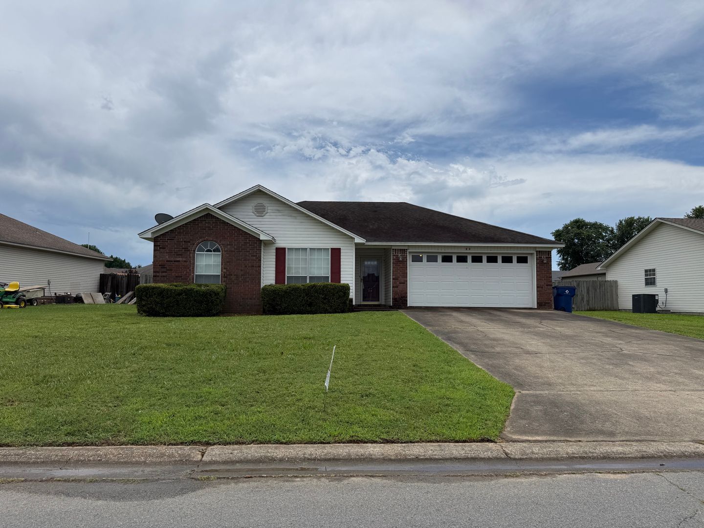 Cabot House: 23 Violet Ln.