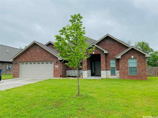 FOR RENT Spacious 4 Bedroom 3 Full bath Dream home located in Bentonville!!!! – photo 1