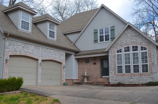 Bentonville House: 300 Genesis Drive