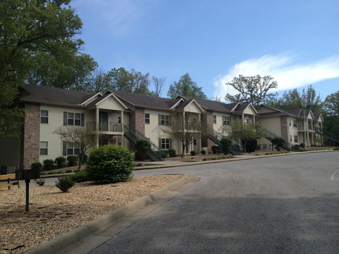 Bella Vista Apartment: 1 Watkins Way