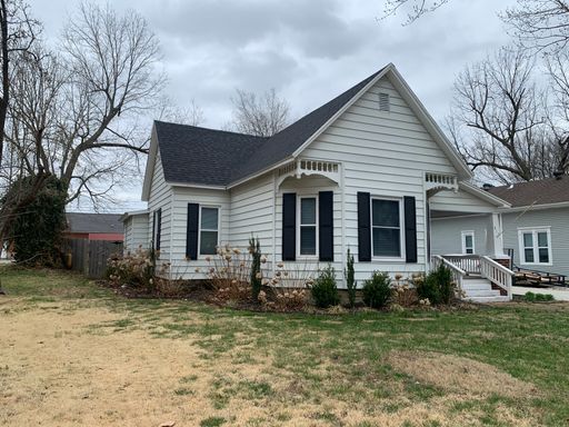 Downtown Rogers Style 3BR/2BA Family House – photo 1