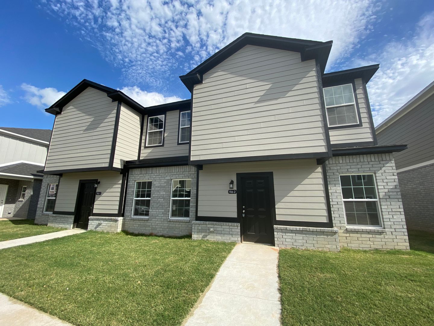 Fayetteville Multiplex: 733 S Benchmark Ln