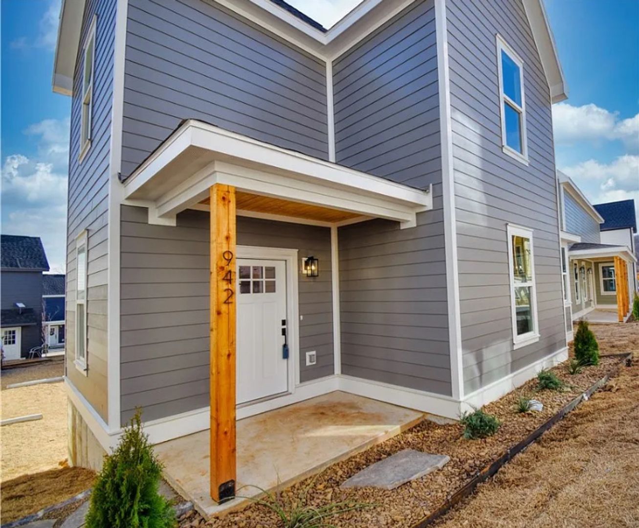 Fayetteville House: 942 S Wichita Ave