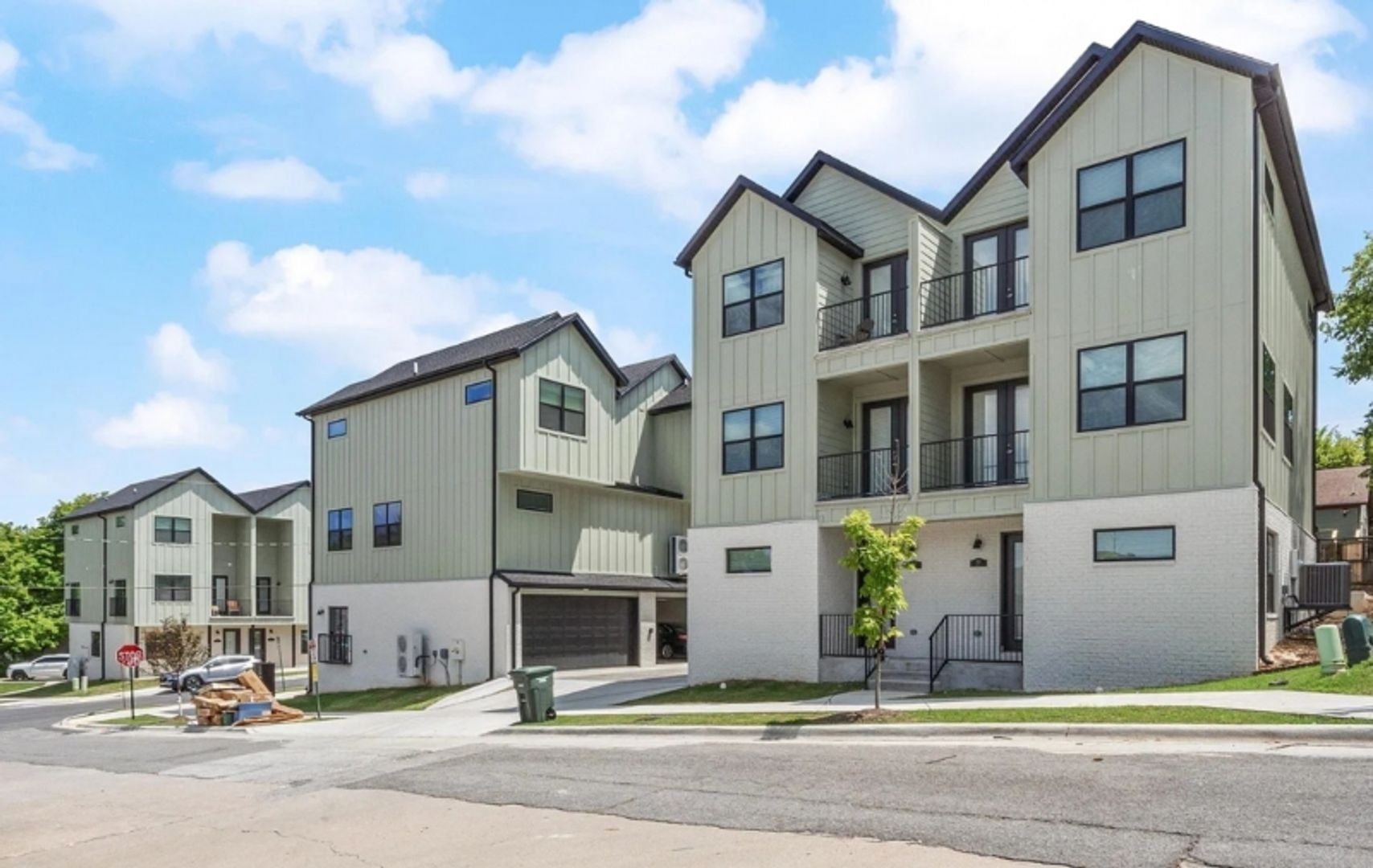 Fayetteville Apartment: 707 North Taylor Ave