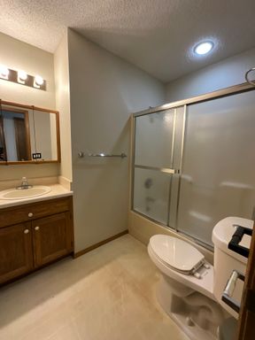 3B/2B Family Home in Rogers! *****PICTURES COMING SOON***** – photo 1