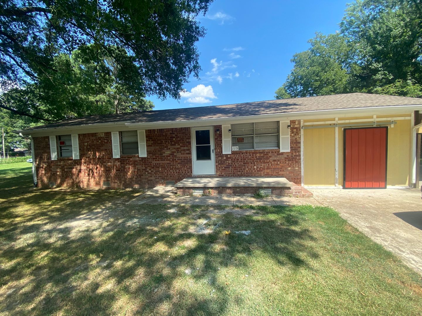 Searcy House: 115 Blair St.
