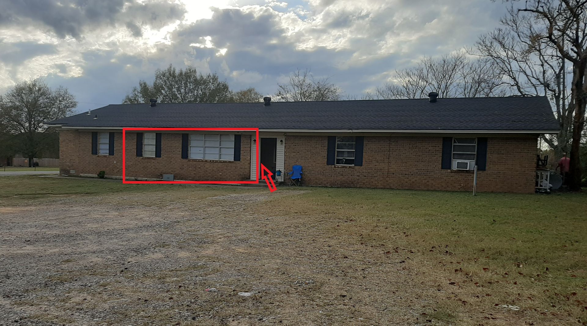 Searcy Apartment: 1102 W Booth Rd.