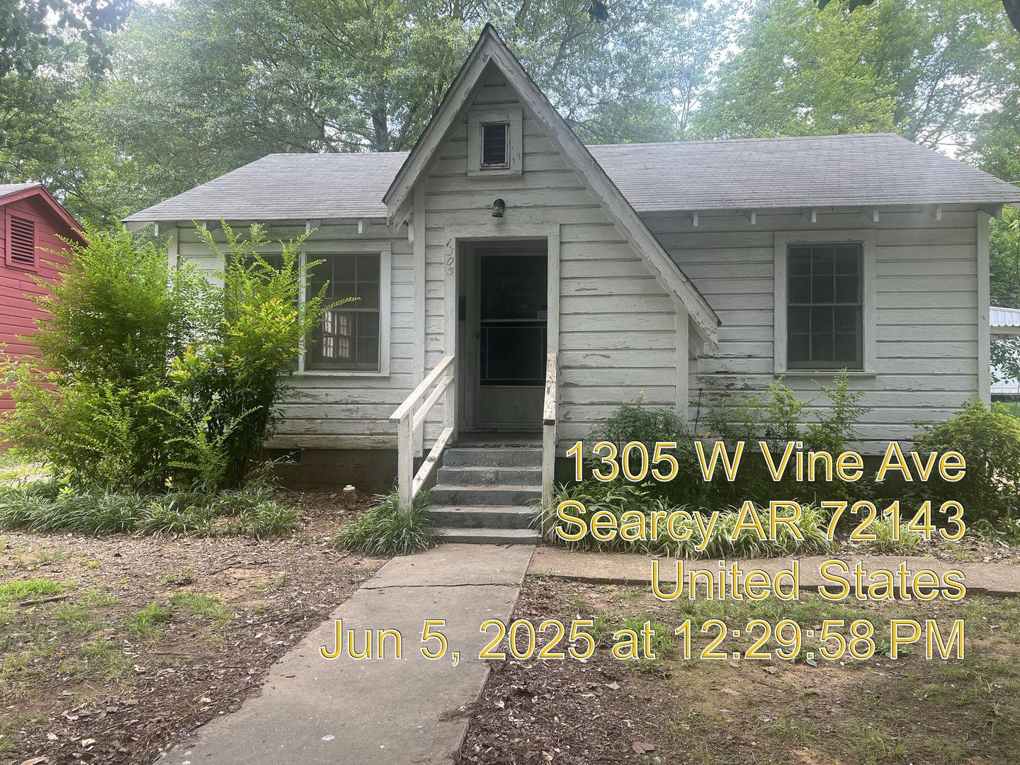 Searcy House: 1305 W Vine Ave.