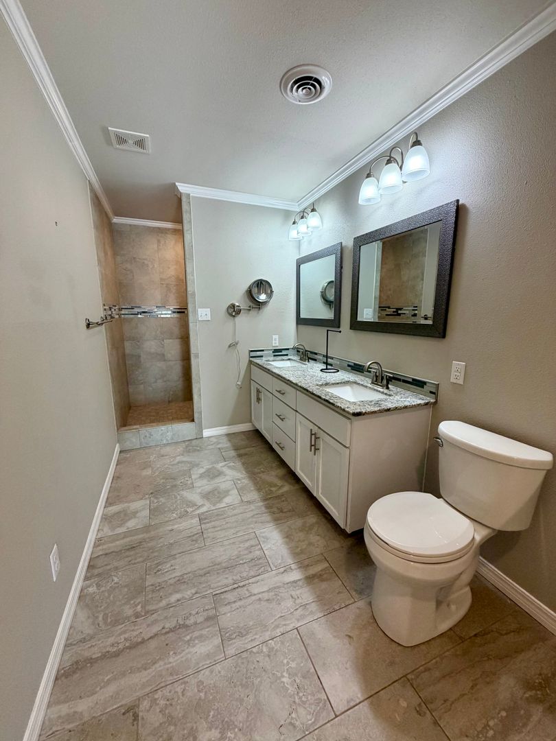 Gallery Image 17