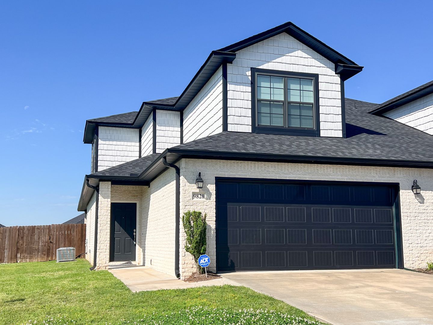 Fort Smith House: 9820 Mylea Circle