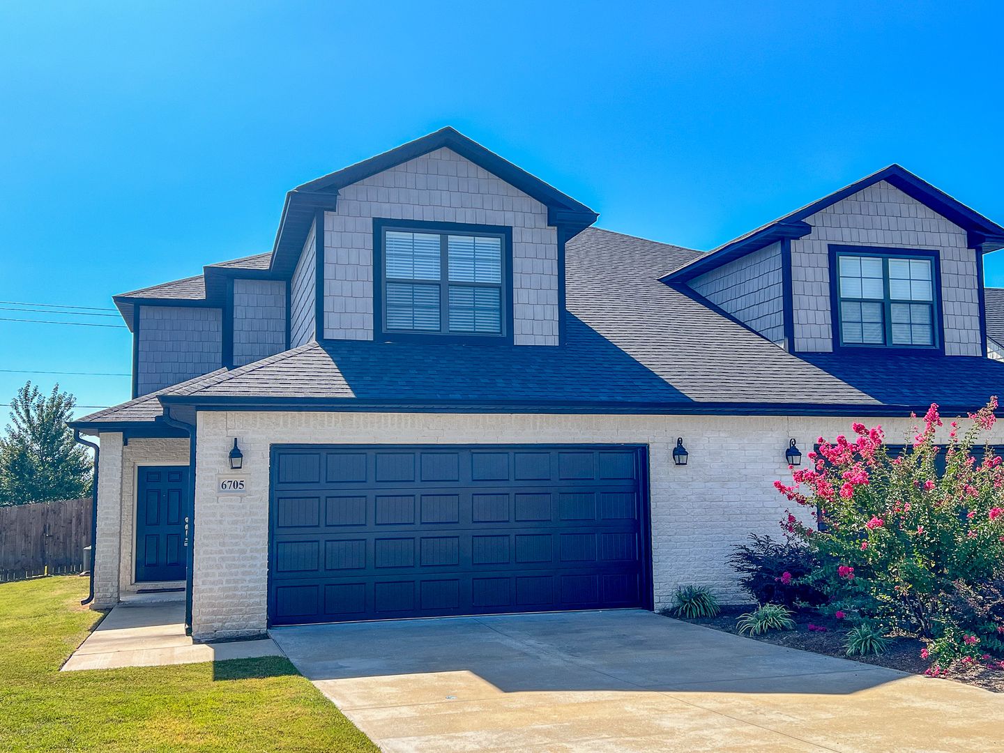 Fort Smith House: 6705 Maribette Rd