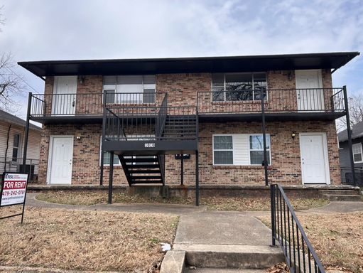 1 BED 1 BATH UPSTAIRS APARTMENT - Coming Soon