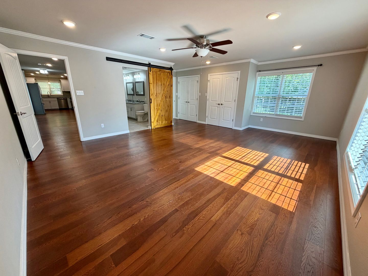 Gallery Image 14