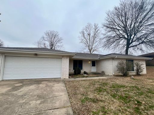 Cozy 3 Bedroom House in Roland