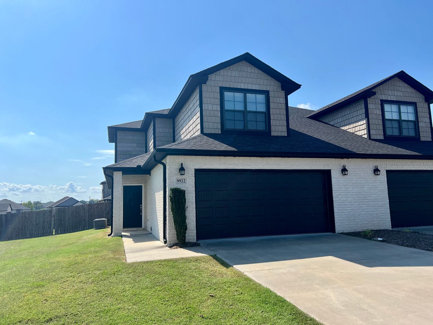 Fort Smith House: 9922 Landry Drive