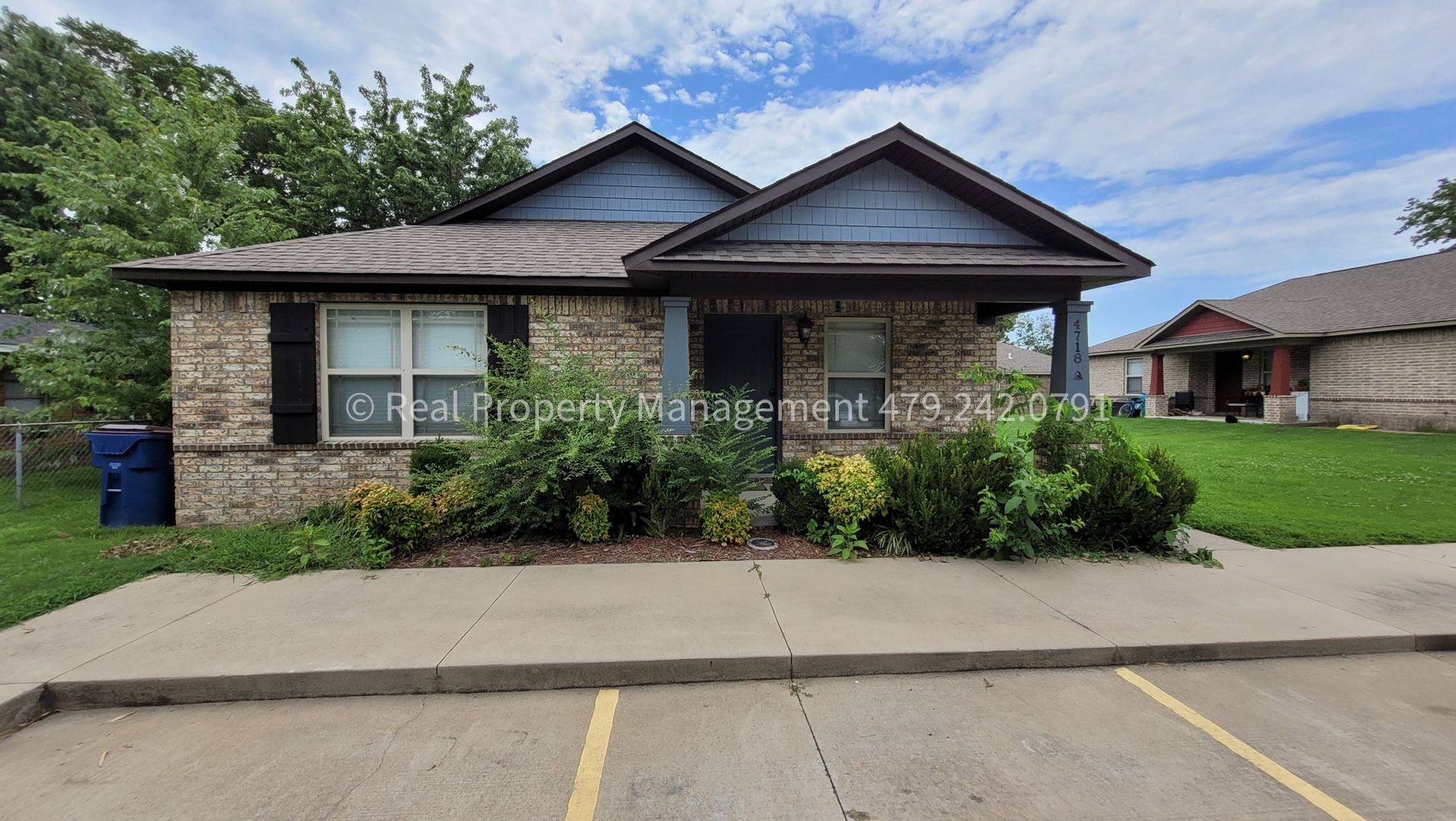 Fort Smith House: 4718 S 28th St