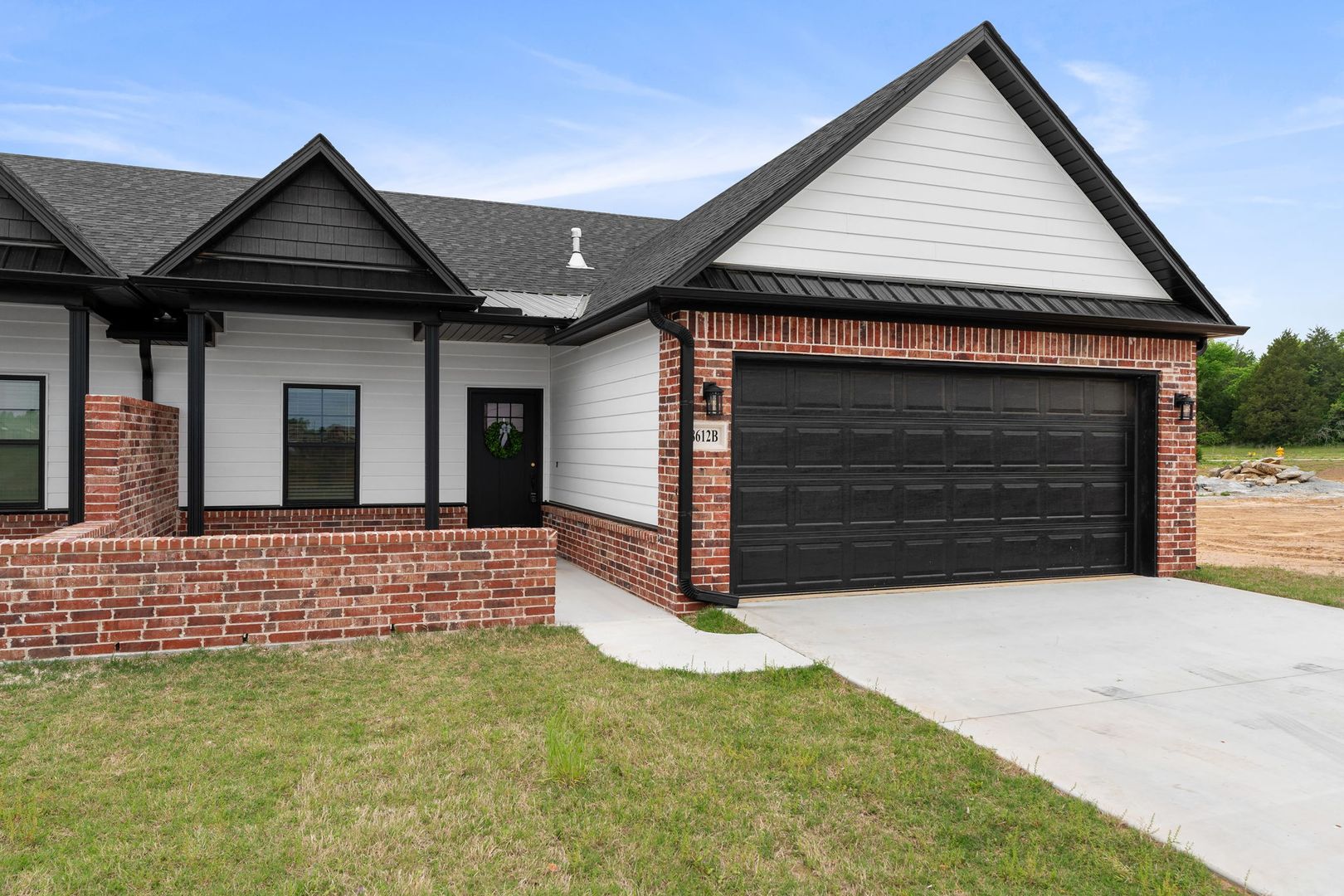 Fort Smith House: 10108 Talavera Trail