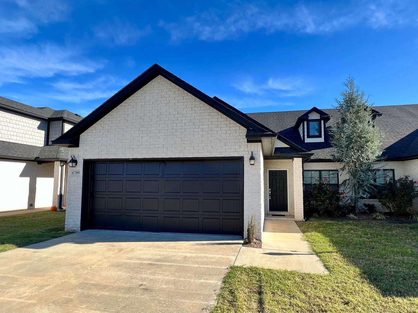 Fort Smith House: 6709 Maribette Rd