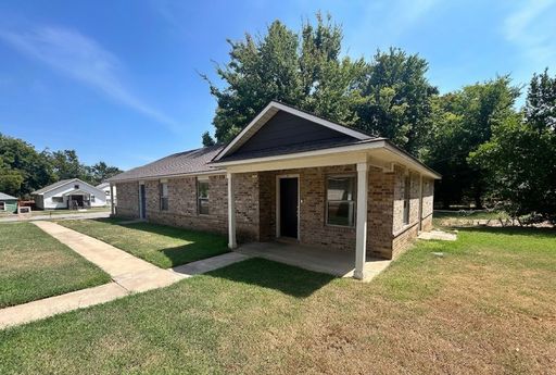 Newer 2 Bed 2 Bath Duplex Close to Baptist Health – photo 1