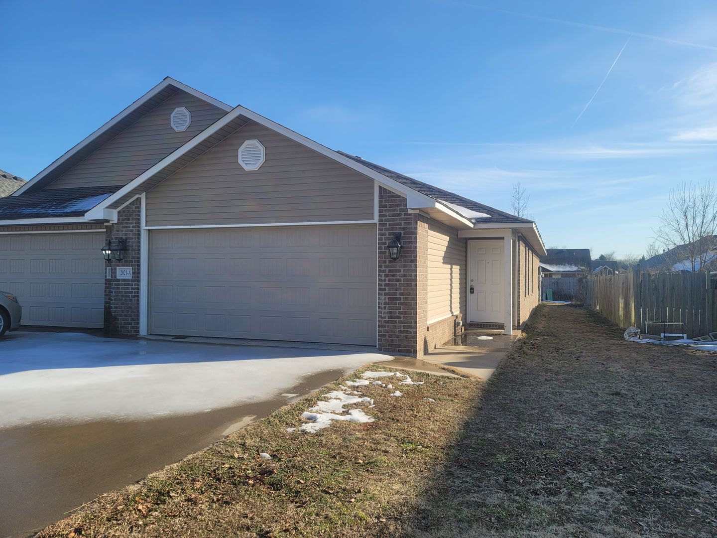 Alma House: 2021 Ingalls Lane