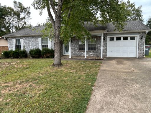 Start the new year in a new house! 3 Bed 2 Bath HOUSE in Greenwood
