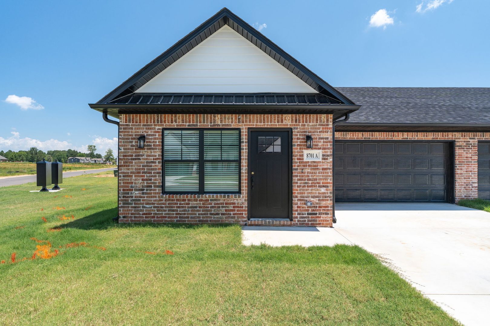 Fort Smith House: 8725 Cantera Drive