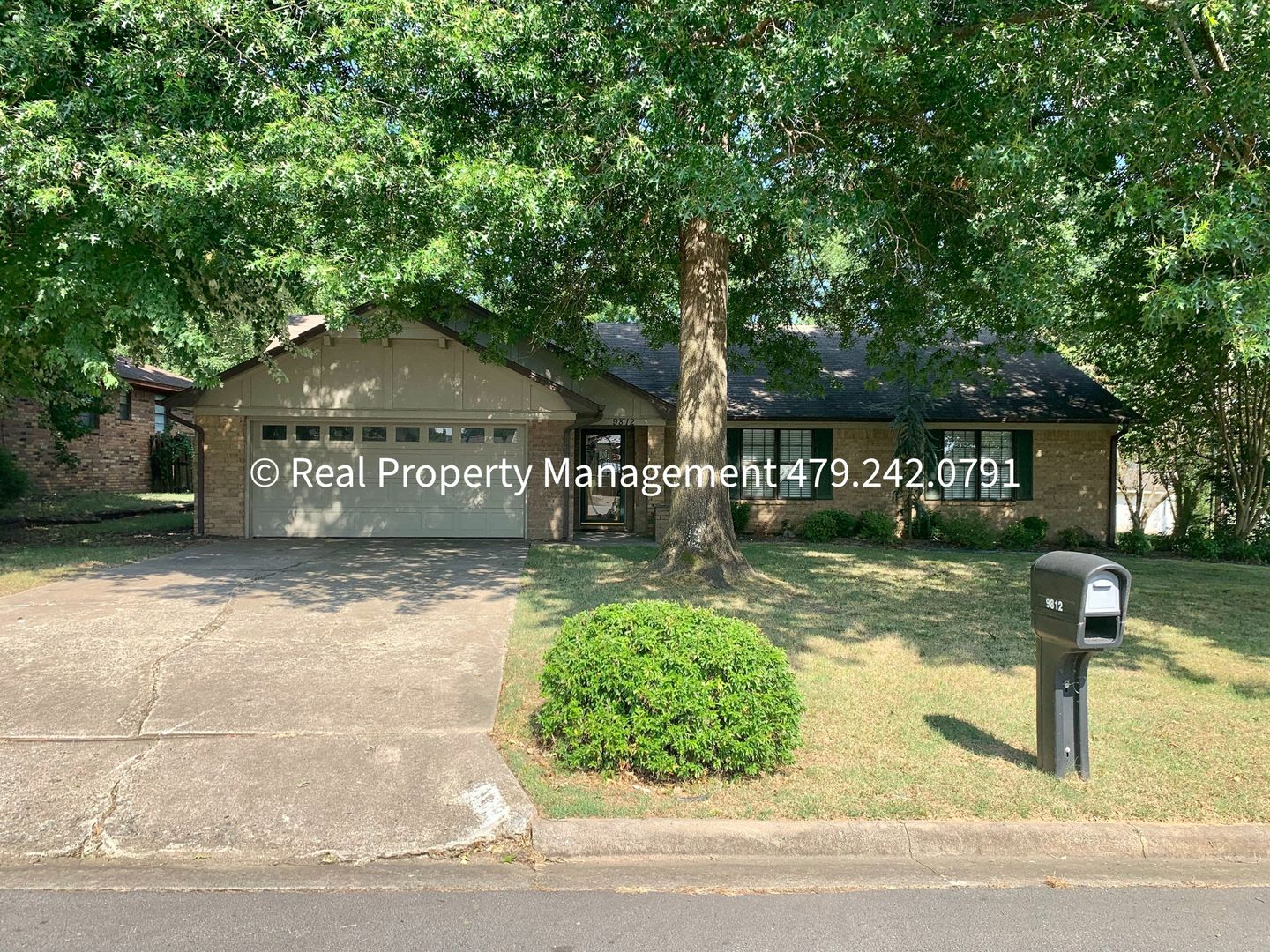 Fort Smith House: 9812 Meandering Way