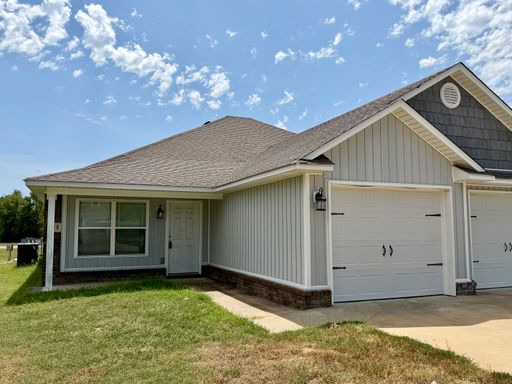3 Bed/2 Bath Duplex with Garage in Schoolhouse Prairie COMING SOON **First Full Month's Rent FREE**