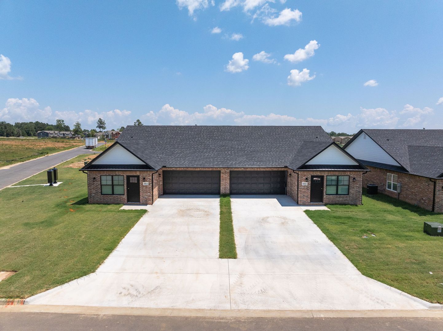 Fort Smith House: 8709 Cantera Drive