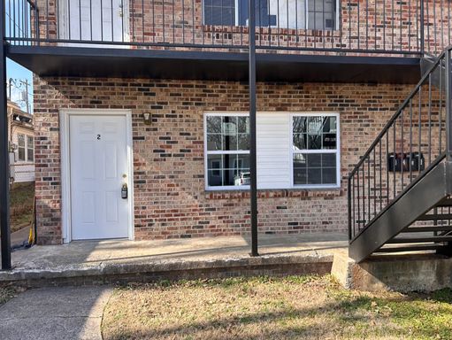 COMING SOON! Downstairs 1 Bed 1 Bath Apartment. Close to Baptist Health!