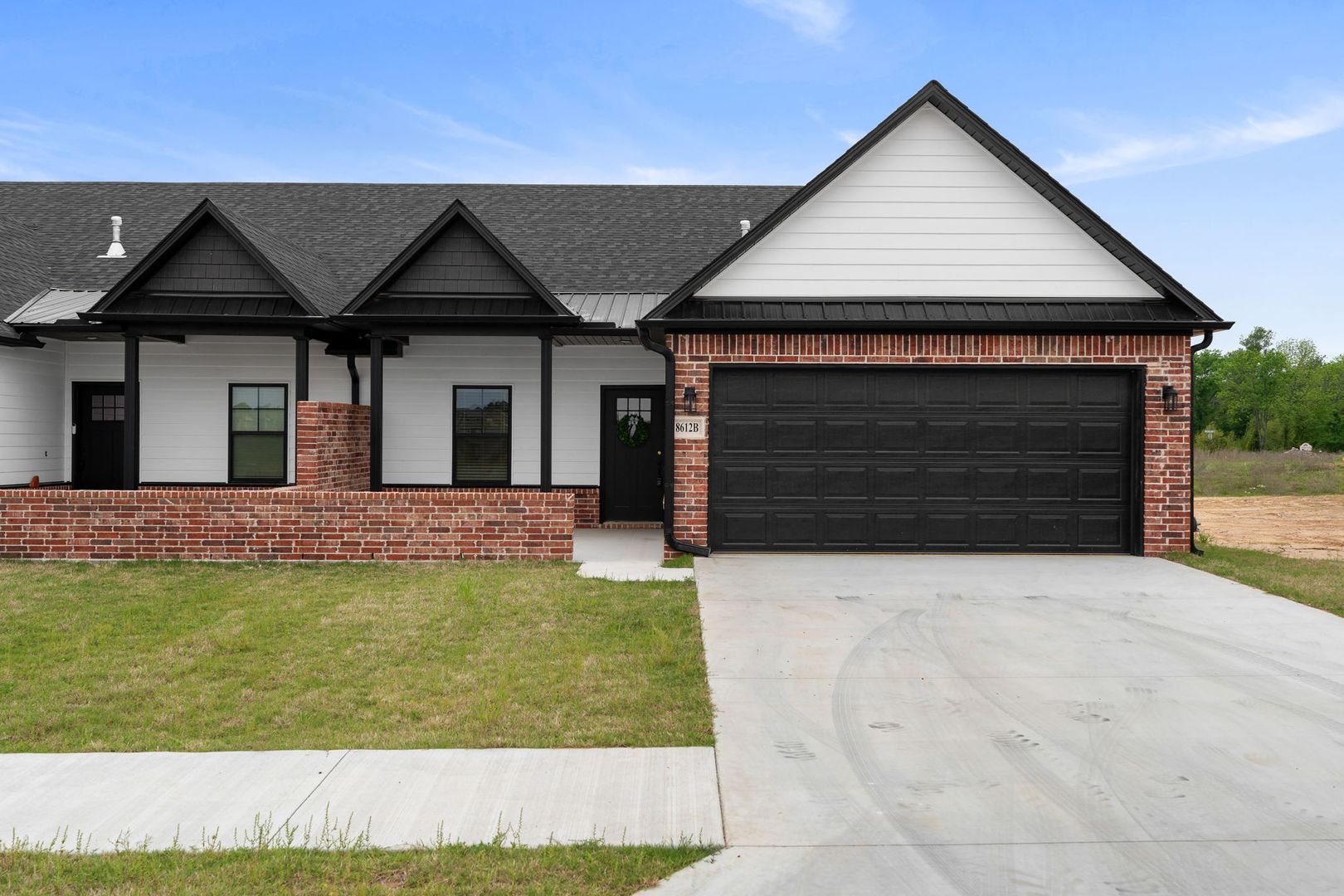 Fort Smith House: 10120 Talavera Trail