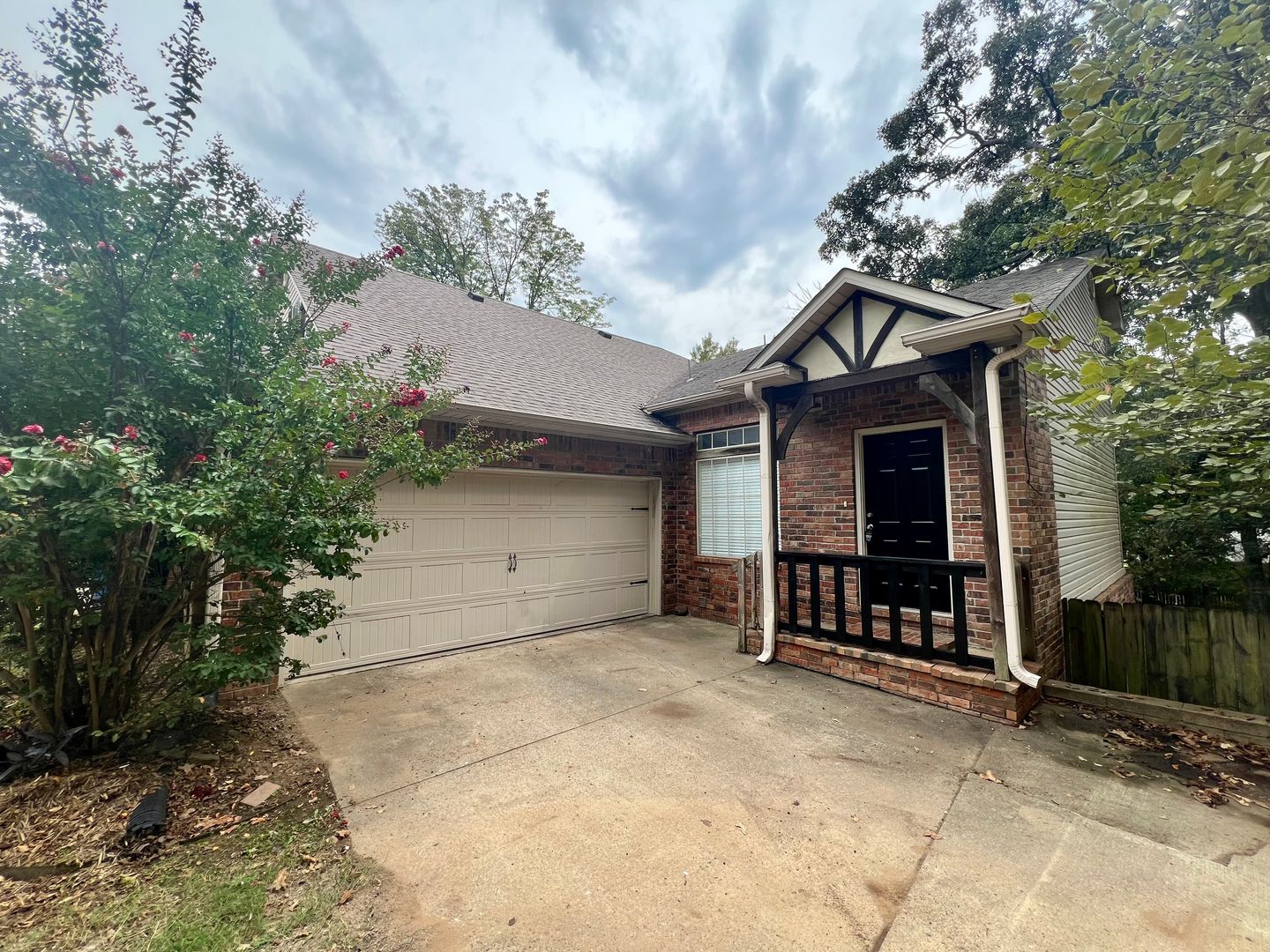 Fort Smith House: 5108 Hardscrabble Way