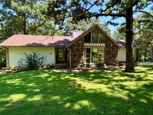 Stunning 4 Bedroom Home with Loft, Balcony & Bonus Rooms - A Must See! – photo 1